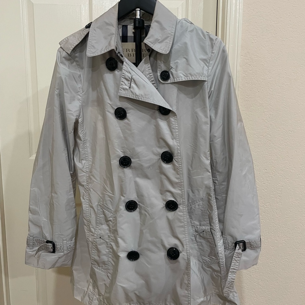 Burberry Light Gray Double-Breasted Mid-length Trench Coat